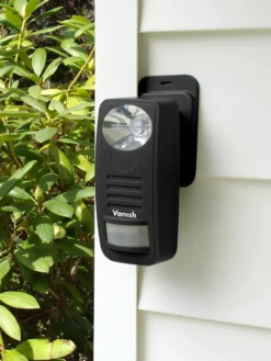 Vanish Deer Chaser™