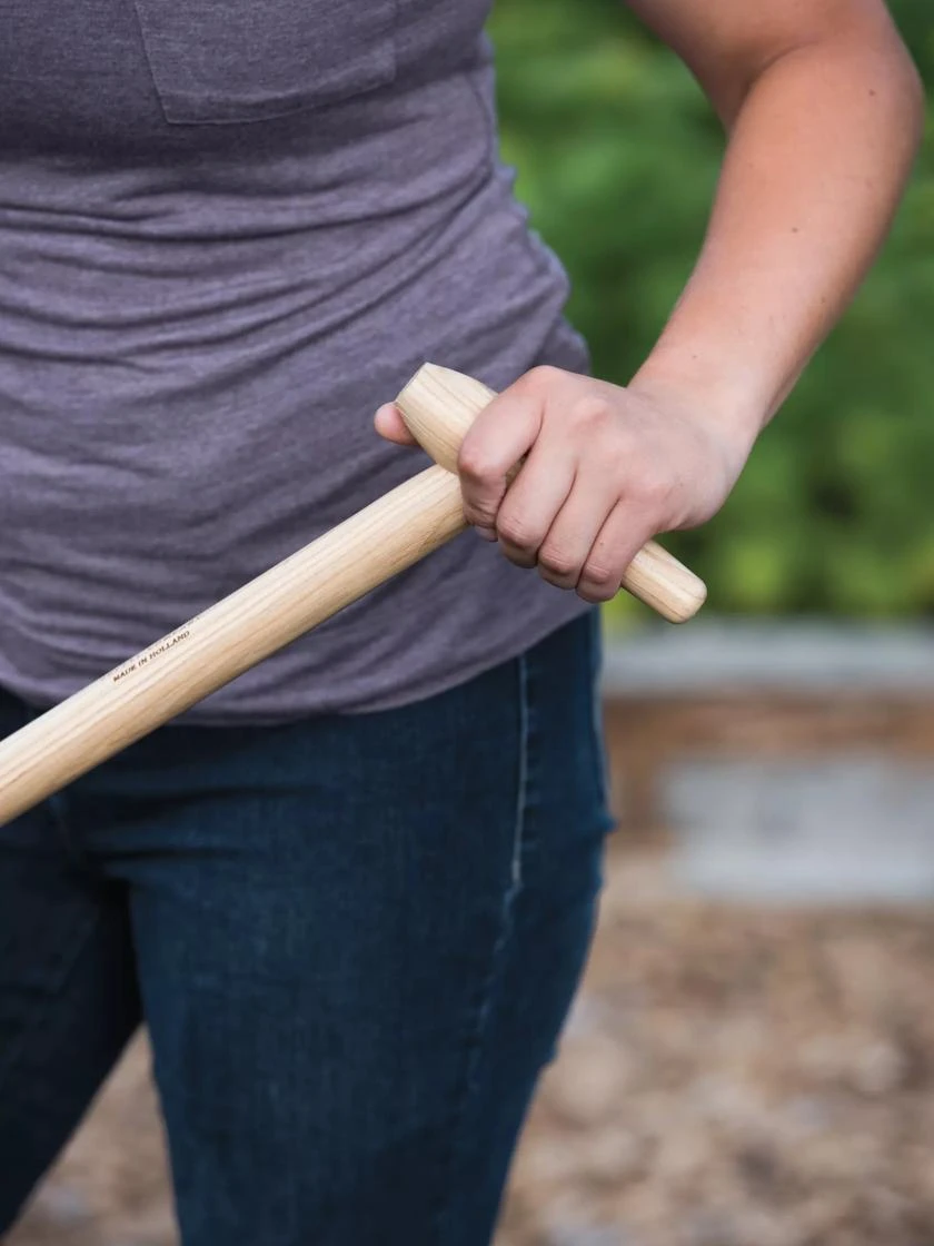 Gardener's Lifetime Dutch Hoe - Image 3